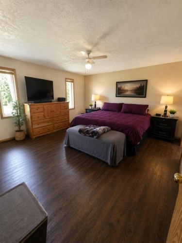74001-740 Township, High Prairie, AB - Indoor Photo Showing Bedroom