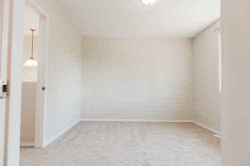 6221 91 Street, Grande Prairie, AB - Indoor Photo Showing Other Room