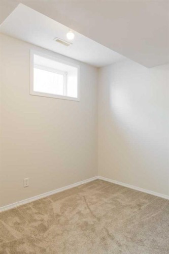 6221 91 Street, Grande Prairie, AB - Indoor Photo Showing Other Room