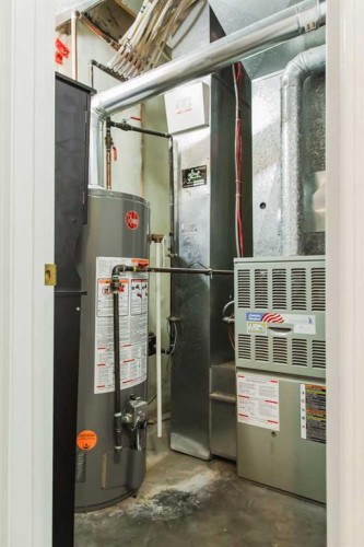 6221 91 Street, Grande Prairie, AB - Indoor Photo Showing Basement