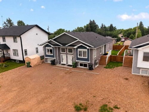 1, 2-10225 105 Ave, La Crete, AB - Outdoor