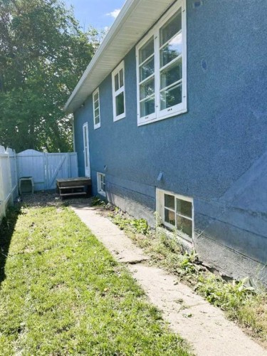 11136 103 Avenue, Fairview, AB - Outdoor