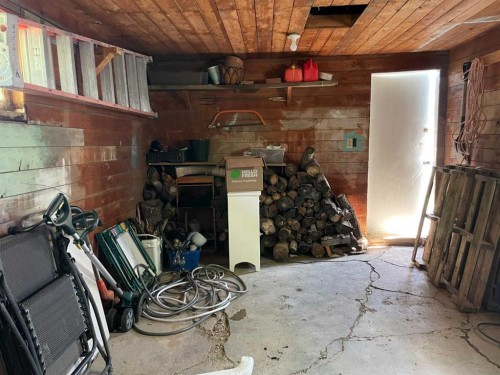 11136 103 Avenue, Fairview, AB - Indoor Photo Showing Other Room
