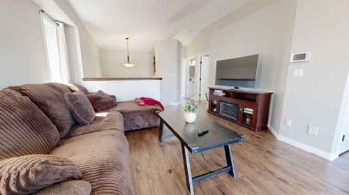 9305 91 Street, Grande Prairie, AB - Indoor Photo Showing Living Room