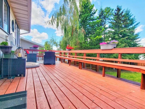 727 Oak Drive, Beaverlodge, AB - Outdoor With Deck Patio Veranda
