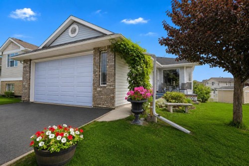 6029 89 Street  Grande Prairie, AB T8W 2P3
