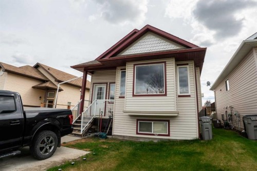 8841 69 Avenue  Grande Prairie, AB T8V 4B6