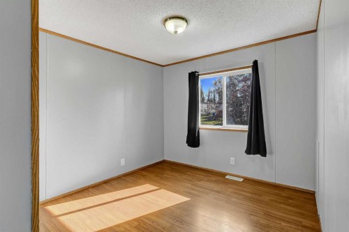 12128 98 Street, Grande Prairie, AB - Indoor Photo Showing Other Room