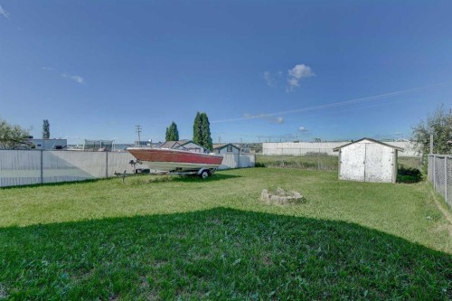 12128 98 Street, Grande Prairie, AB - Outdoor
