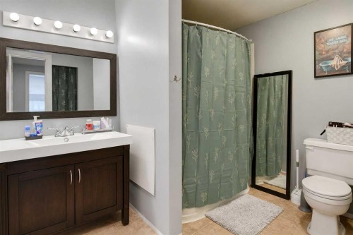 12038 97 Street, Grande Prairie, AB - Indoor Photo Showing Bathroom