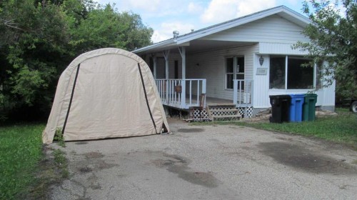 1109 6Th, Beaverlodge, AB - Outdoor