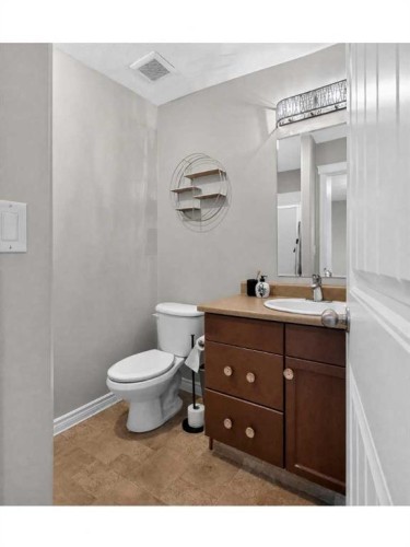 11220 69 Avenue, Grande Prairie, AB - Indoor Photo Showing Bathroom