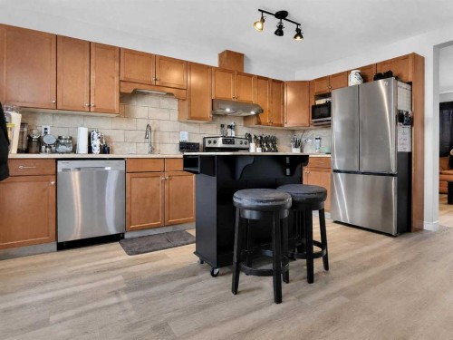 11220 69 Avenue, Grande Prairie, AB - Indoor Photo Showing Kitchen With Stainless Steel Kitchen