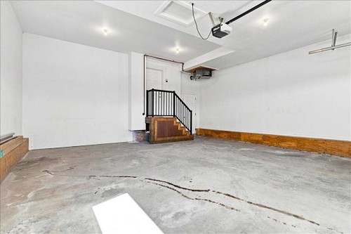 9335 Lakeshore Court, Grande Prairie, AB - Indoor