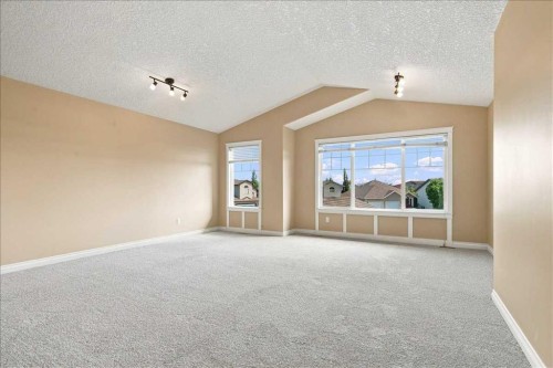 9335 Lakeshore Court, Grande Prairie, AB - Indoor Photo Showing Other Room