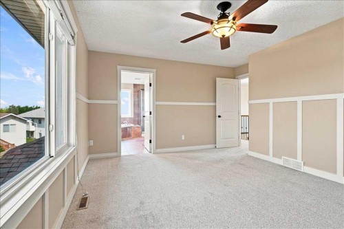 9335 Lakeshore Court, Grande Prairie, AB - Indoor Photo Showing Other Room