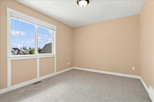 9335 Lakeshore Court, Grande Prairie, AB - Indoor Photo Showing Other Room