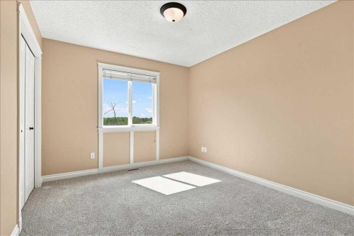 9335 Lakeshore Court, Grande Prairie, AB - Indoor Photo Showing Other Room