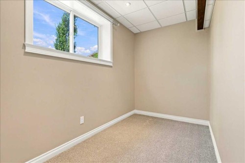 9335 Lakeshore Court, Grande Prairie, AB - Indoor Photo Showing Other Room