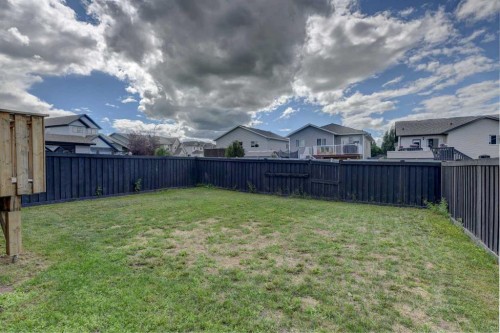 8006 112A Street, Grande Prairie, AB - Outdoor