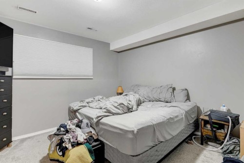 7209 105 Street, Grande Prairie, AB - Indoor Photo Showing Bedroom