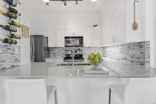 404-12320 102 Street, Grande Prairie, AB - Indoor Photo Showing Kitchen With Double Sink With Upgraded Kitchen