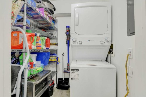 404-12320 102 Street, Grande Prairie, AB - Indoor Photo Showing Laundry Room