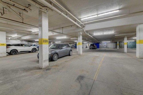 404-12320 102 Street, Grande Prairie, AB - Indoor Photo Showing Garage
