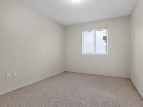 302-9810 96 Street, Grande Prairie, AB - Indoor Photo Showing Other Room