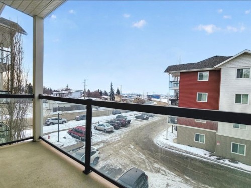 302-9810 96 Street, Grande Prairie, AB - Outdoor