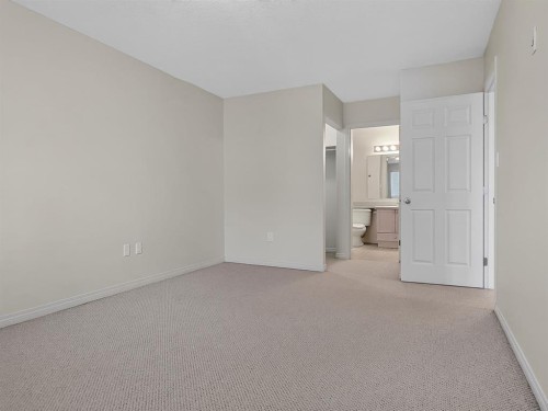 302-9810 96 Street, Grande Prairie, AB - Indoor Photo Showing Other Room