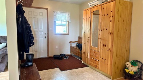 783026 2 Highway, Rycroft, AB - Indoor Photo Showing Other Room
