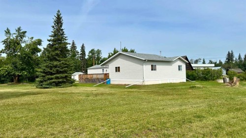 783026 2 Highway, Rycroft, AB - Outdoor