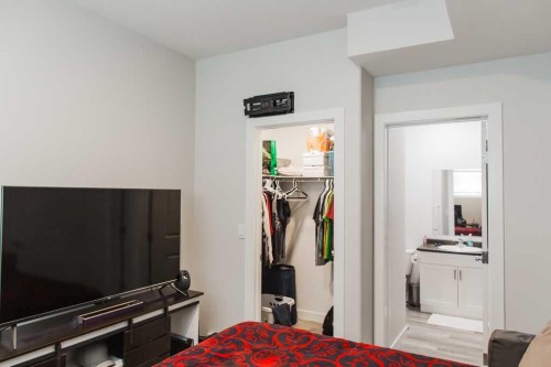 9514 112, Clairmont, AB - Indoor Photo Showing Bedroom