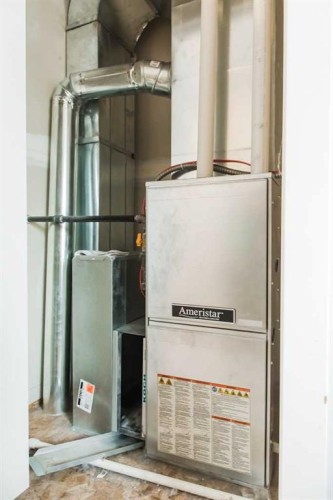 9514 112, Clairmont, AB - 