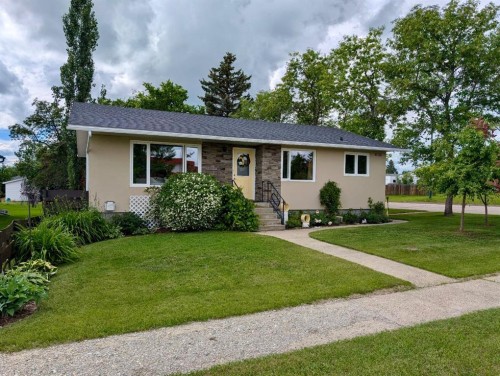 10316 106 Street  Fairview, AB T0H 1L0