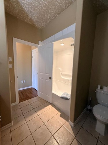 11106 107 Ave, La Crete, AB - Indoor Photo Showing Bathroom