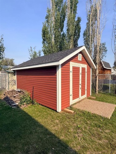 11106 107 Ave, La Crete, AB - Outdoor