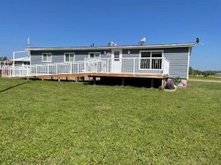 908 6 Avenue Hines Creek, AB T0H 2A0