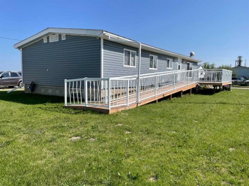 908 6 Avenue, Hines Creek, AB - Outdoor With Deck Patio Veranda With Exterior