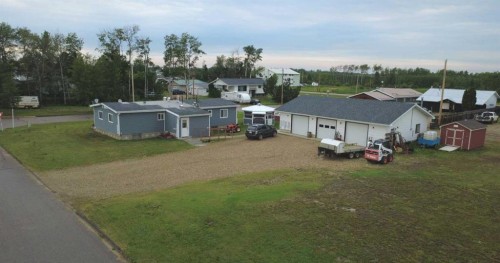 908 6 Avenue, Hines Creek, AB - Outdoor