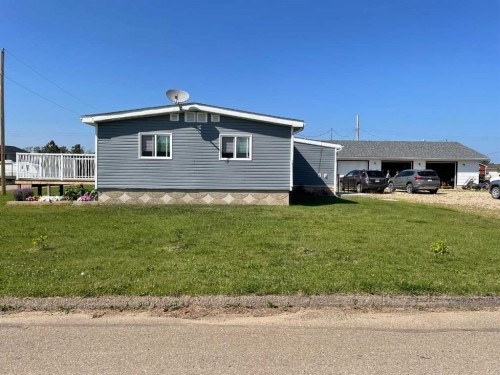 908 6 Avenue, Hines Creek, AB - Outdoor