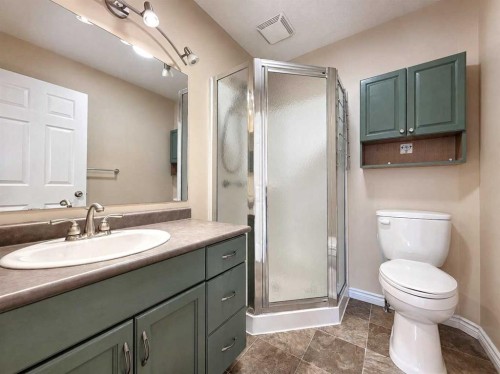 10913 Grande Avenue, Grande Cache, AB - Indoor Photo Showing Bathroom