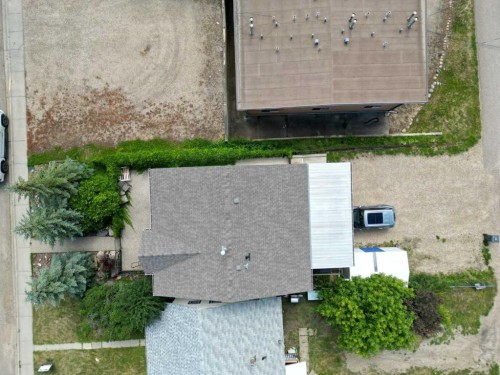 10032 102 Street, Peace River, AB - Outdoor