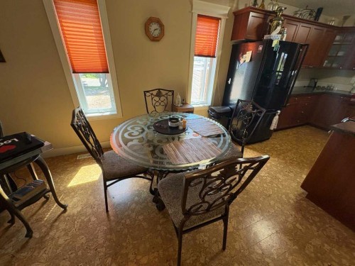 10032 102 Street, Peace River, AB - Indoor Photo Showing Dining Room