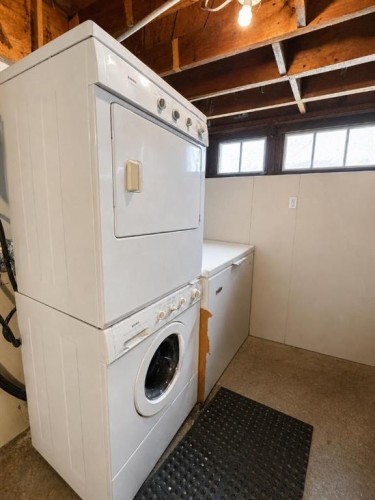 4653 55Th Avenue, High Prairie, AB - Indoor Photo Showing Laundry Room