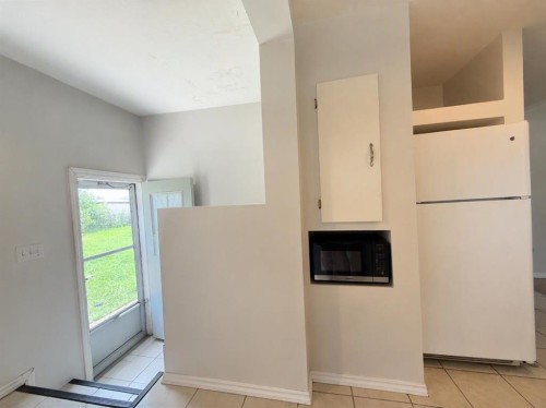 4653 55Th Avenue, High Prairie, AB - Indoor Photo Showing Other Room