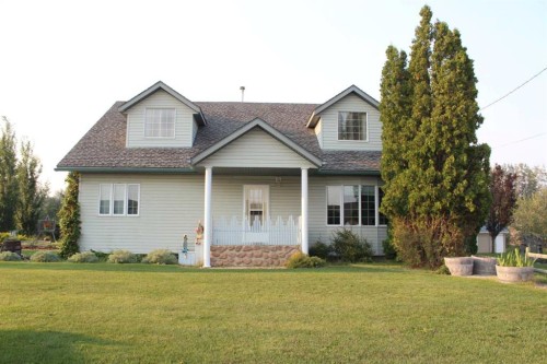 116 1St Avenue Sw, Manning, AB - Outdoor With Facade