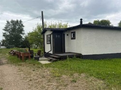 10104 99 Street Nampa, AB T0H 2R0