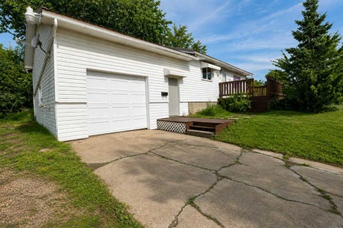 9301 108 Avenue  Grande Prairie, AB T8V 1M6